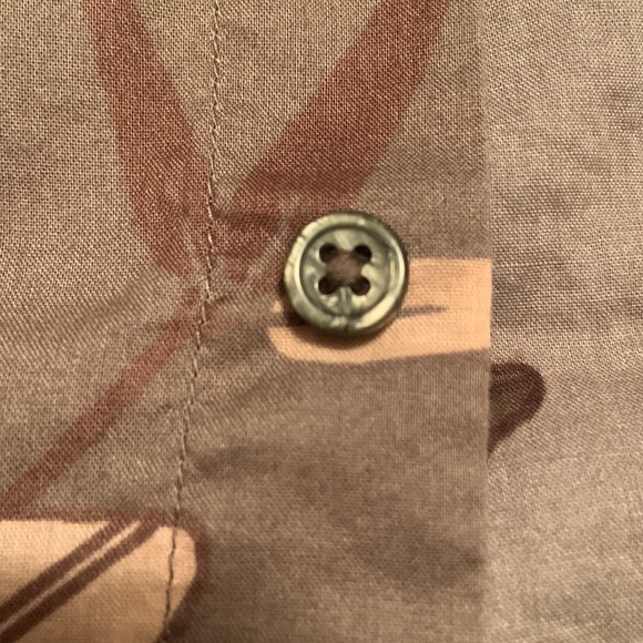 H&M short sleeved button down shirt - Picture 10 of 12